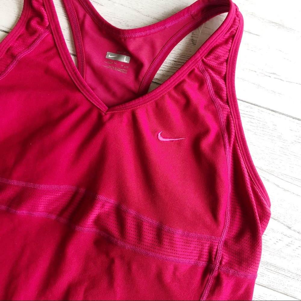 Nike Razorback Tank - Picture 2 of 6